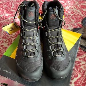COPY - COPY - La Sportiva TXS GTX.  Mens 10.5+. EU 44.